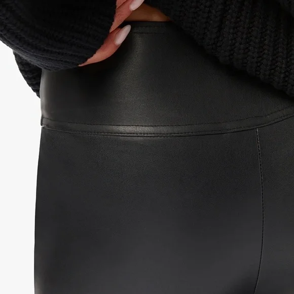 NWOT WeWoreWhat Vegan Leather Stirrup Legging Black Size M - Picture 16 of 16